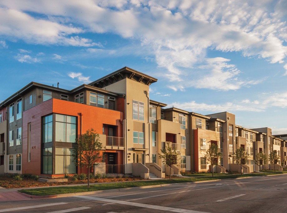 Aster Town Center - Walk up apartments in Denver walkable community