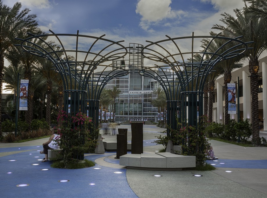 Anaheim Convention Center Grand Plaza