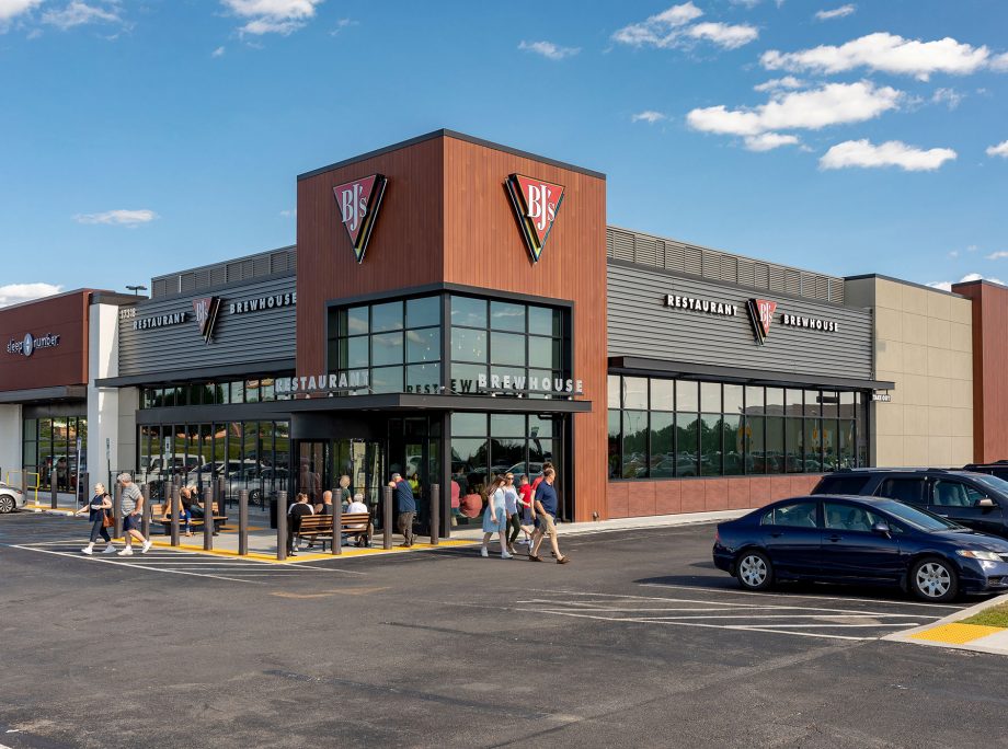 BJs Restaurant in Hagerstown, MD - Designed by the Architects of KTGY Architecture + Planning