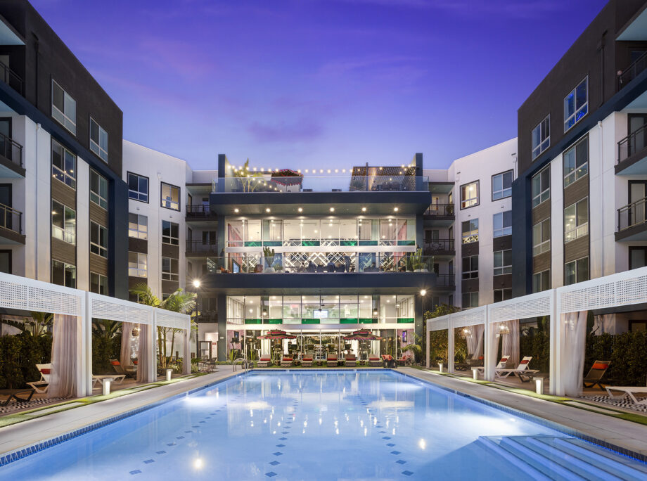 Broadstone Edition – 264-unit luxury apartment complex with 36 lower-income units opens in Irvine